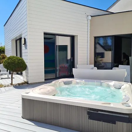 ヴィラ Ty Mam Goz, 50m Mer, Piscine Interieure, Spa, 11 Personnes Santec